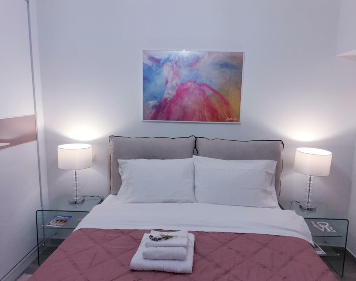 Beautiful Brand New Apartment Seaside Athens Ngoại thất bức ảnh