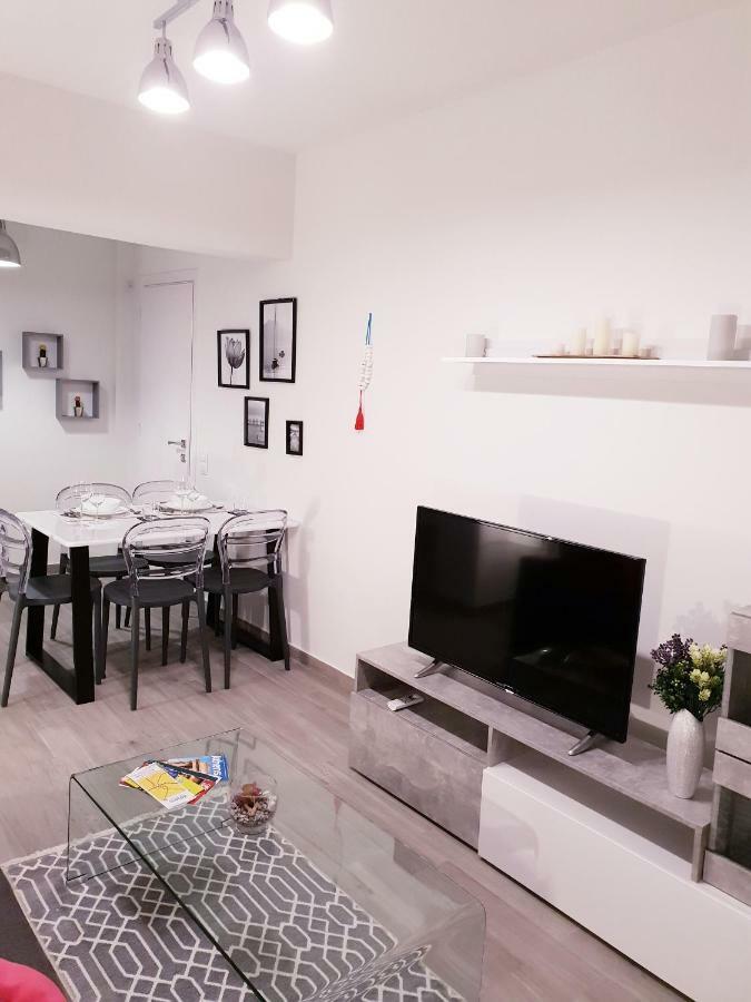 Beautiful Brand New Apartment Seaside Athens Ngoại thất bức ảnh