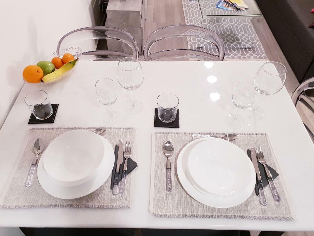 Beautiful Brand New Apartment Seaside Athens Ngoại thất bức ảnh