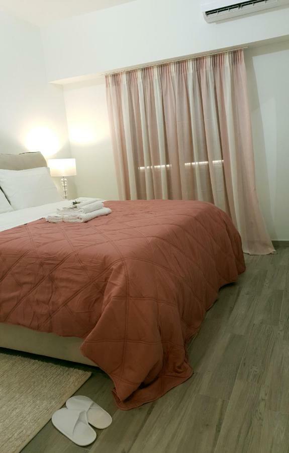 Beautiful Brand New Apartment Seaside Athens Ngoại thất bức ảnh
